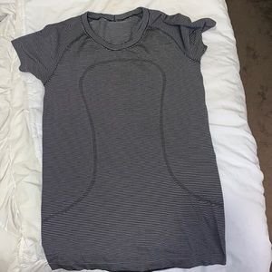 Lululemon Swiftly Tech Short Sleeve
